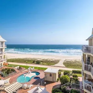 Aparthotel Crystal Beachfront, Gold Coast
